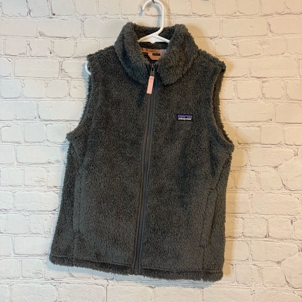 Patagonia Charcoal Gray Fleece Vest Zip-Up High Collar